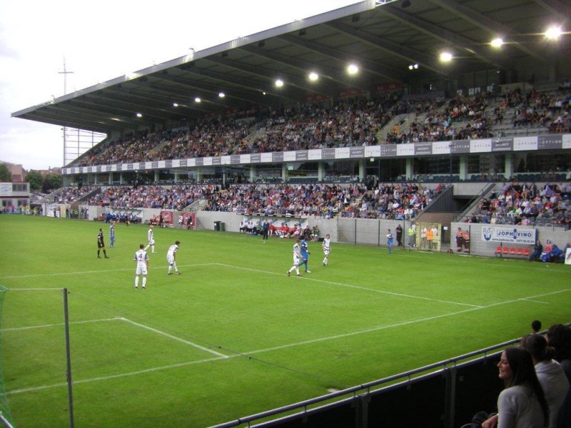 Stadion den Dreef